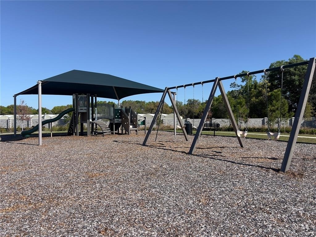 490 Thompson Village Avenue - Photo 34