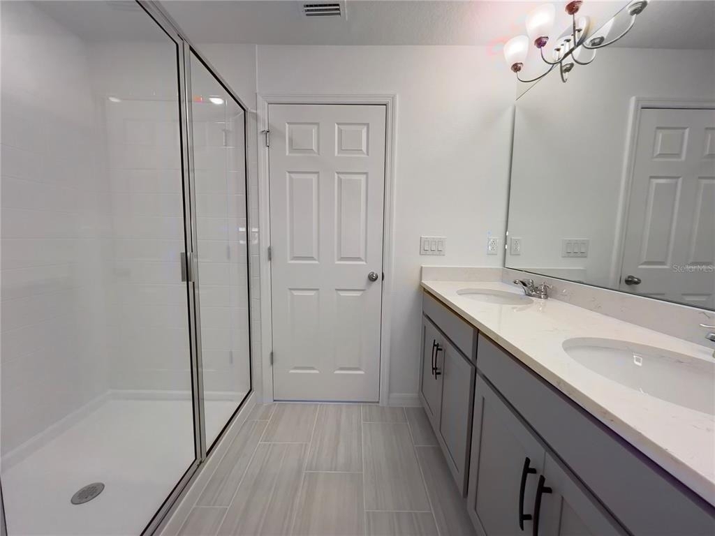 490 Thompson Village Avenue - Photo 15