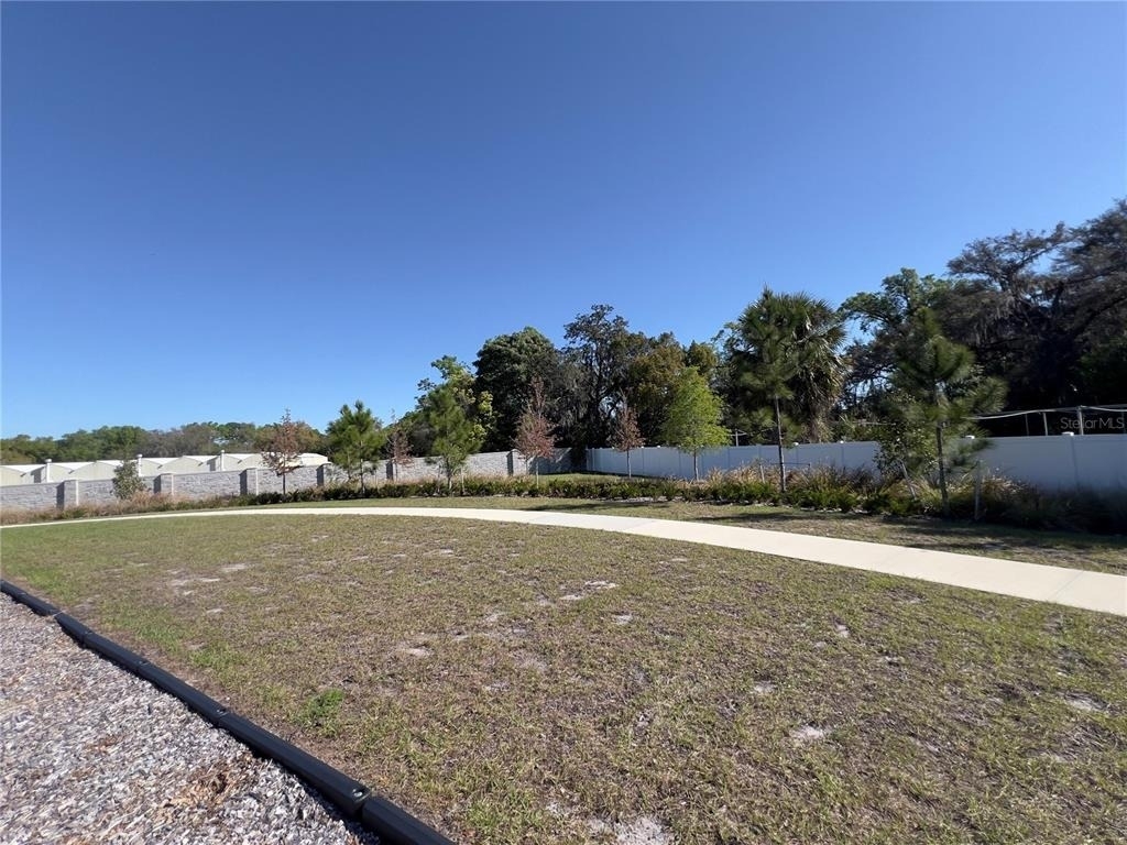 490 Thompson Village Avenue - Photo 33