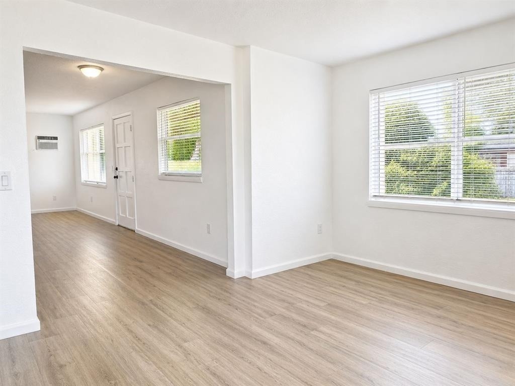 2007 9th Street Ne - Photo 8