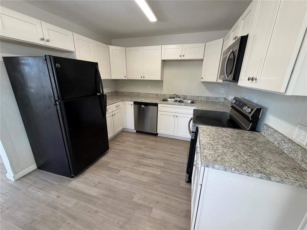 2007 9th Street Ne - Photo 4