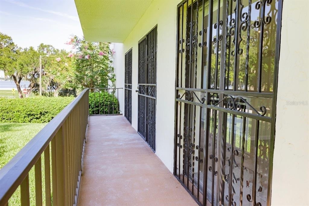 208 Lake Howard Drive Nw - Photo 4