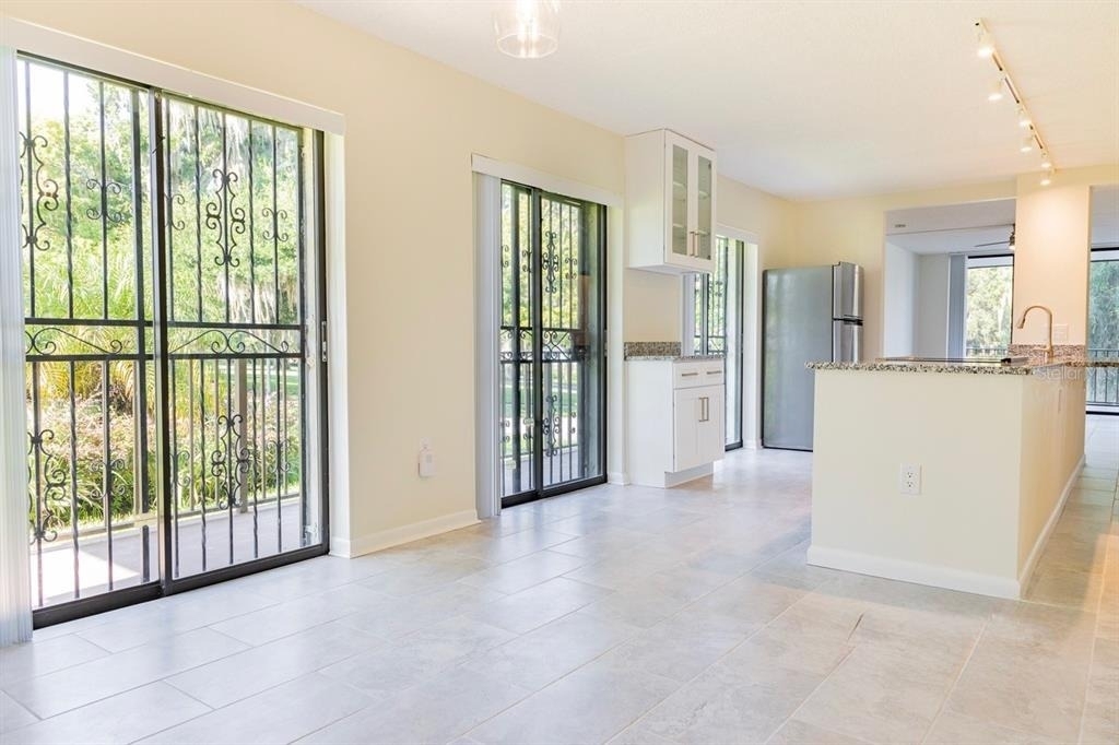208 Lake Howard Drive Nw - Photo 11