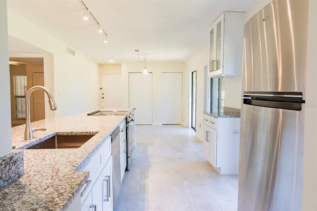 208 Lake Howard Drive Nw - Photo 10