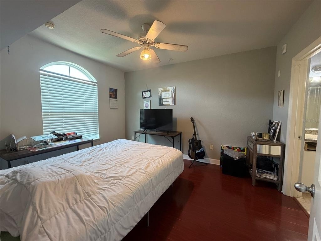 300 E South Street - Photo 10