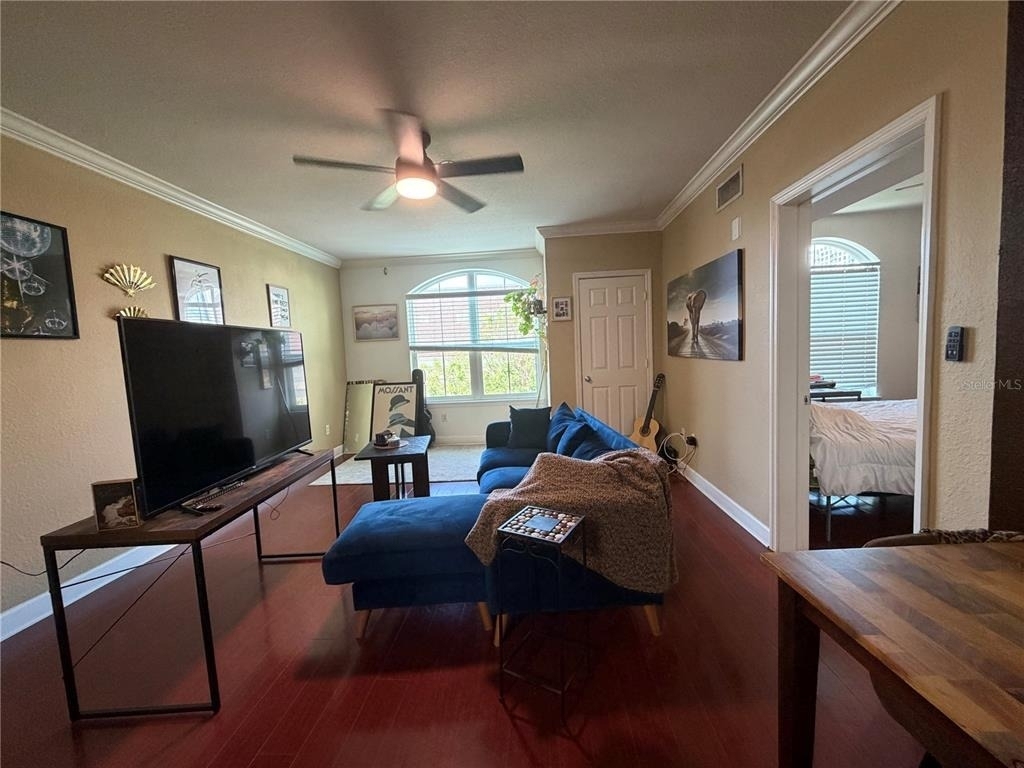 300 E South Street - Photo 9