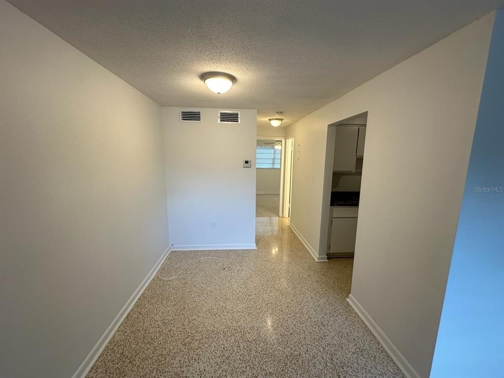 3200 Fairway Lane - Photo 8