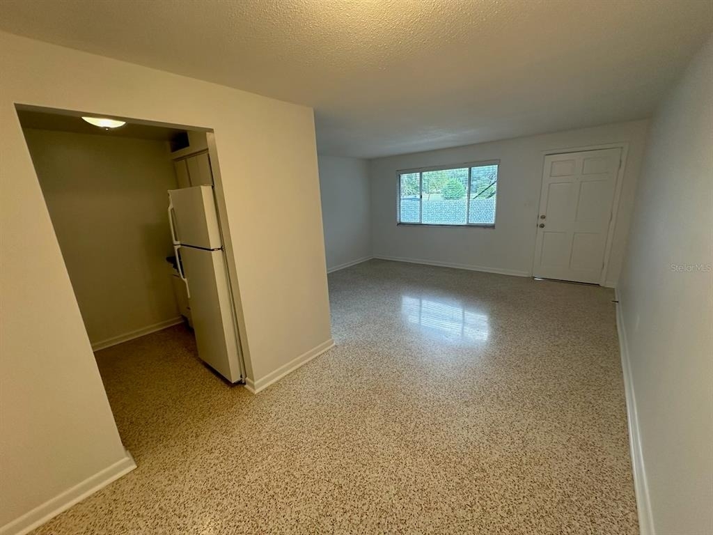 3200 Fairway Lane - Photo 4