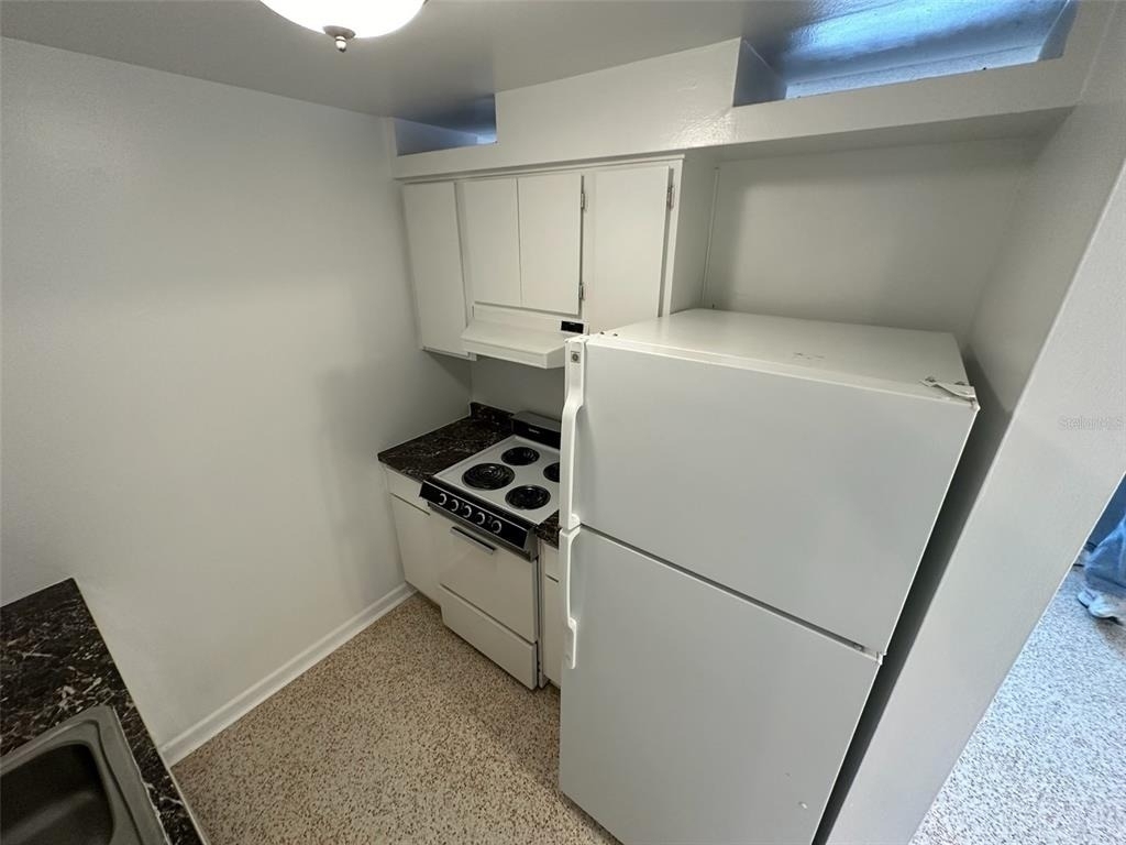 3200 Fairway Lane - Photo 7