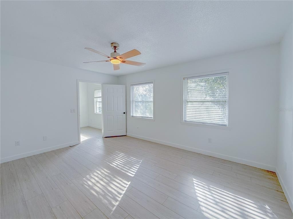 2827 Sanctuary Lane - Photo 37