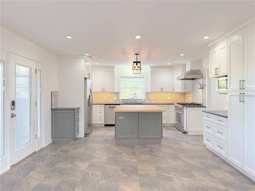 2827 Sanctuary Lane - Photo 12