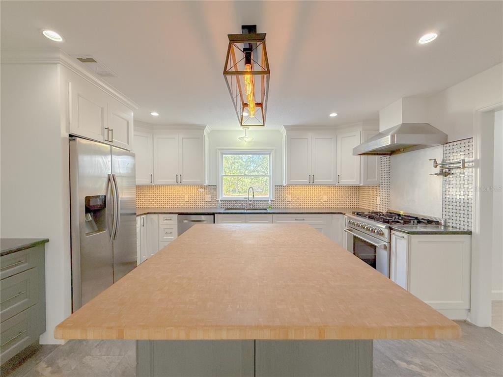 2827 Sanctuary Lane - Photo 14