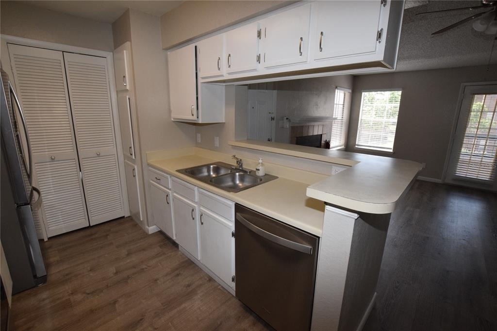 5533 Chrishire Way - Photo 4