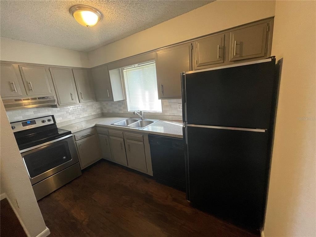 525 Conway Road - Photo 3