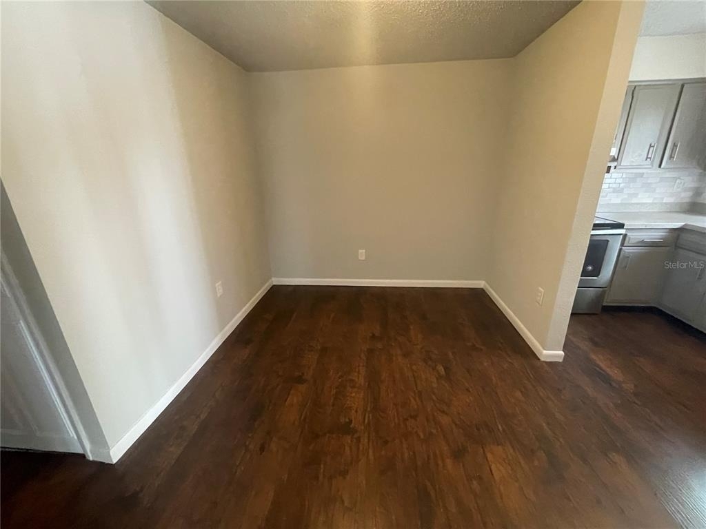 525 Conway Road - Photo 2