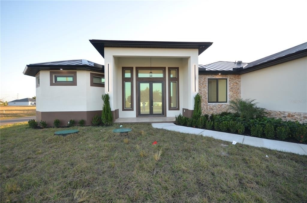 2416 Diplomat Parkway W - Photo 4
