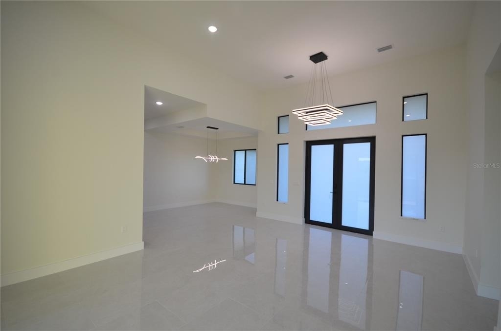 2416 Diplomat Parkway W - Photo 9