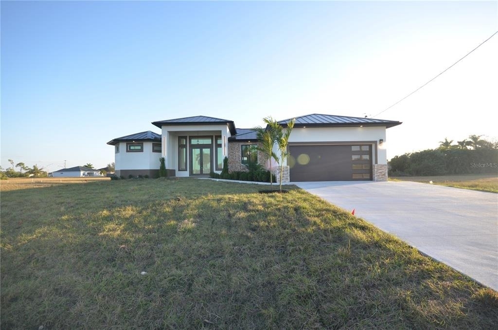 2416 Diplomat Parkway W - Photo 5