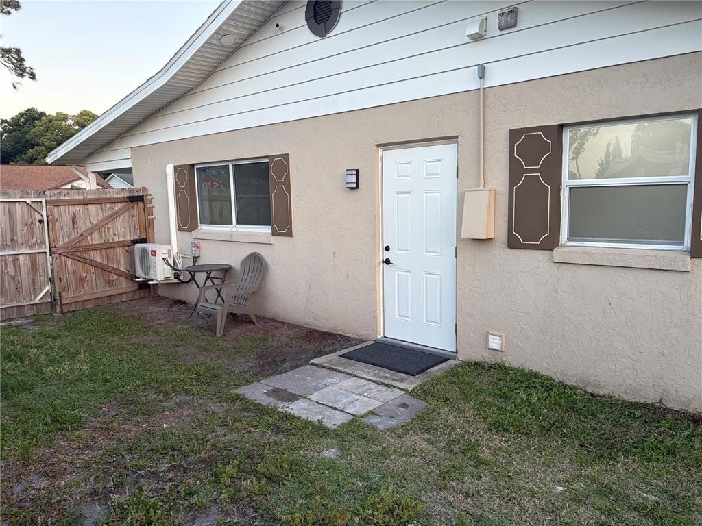 500 Montana Avenue - Photo 1