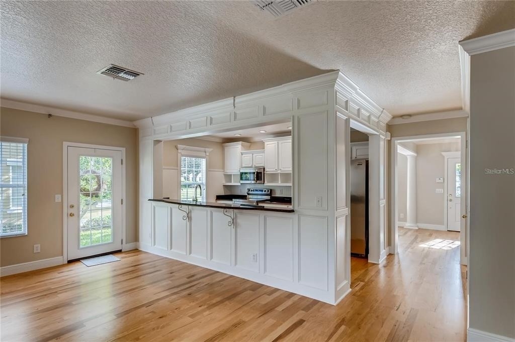 730 Oak Shadows Road - Photo 4