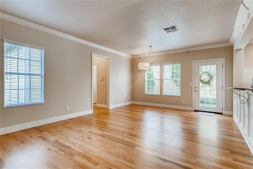 730 Oak Shadows Road - Photo 3