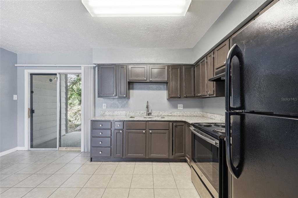 3918 Crayrich Circle - Photo 14