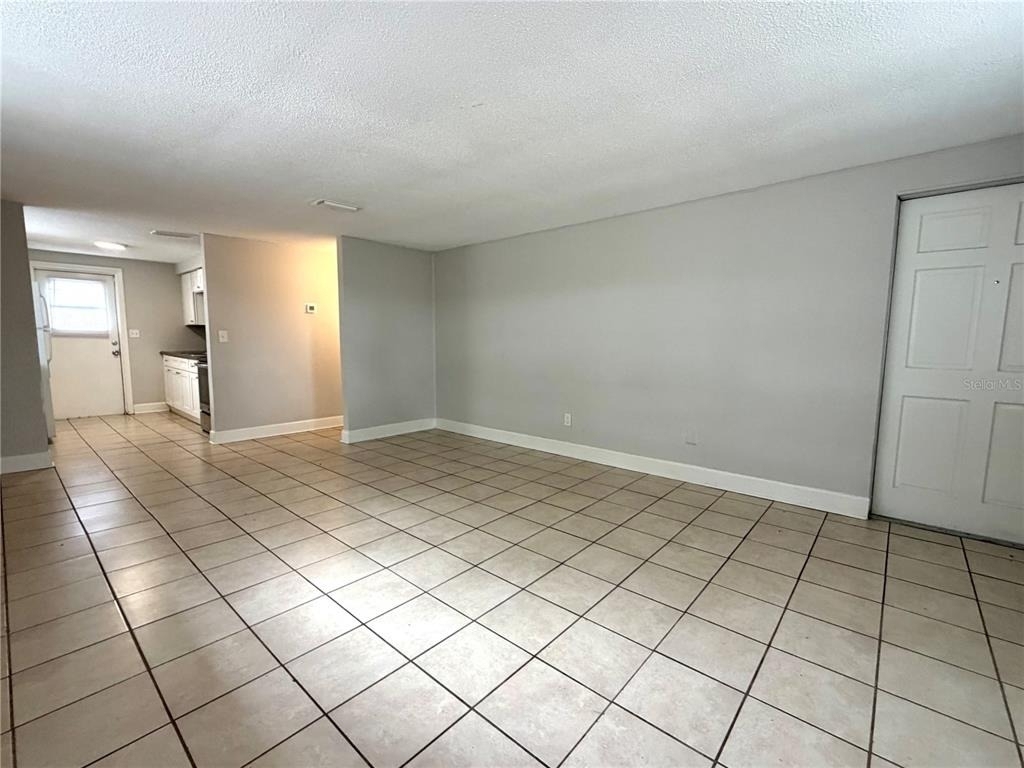 10022 E Wilder Avenue - Photo 1