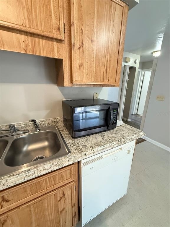 615 Sw 11th Lane - Photo 1