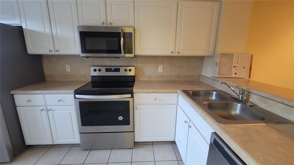 4316 Nw 48th - Photo 1