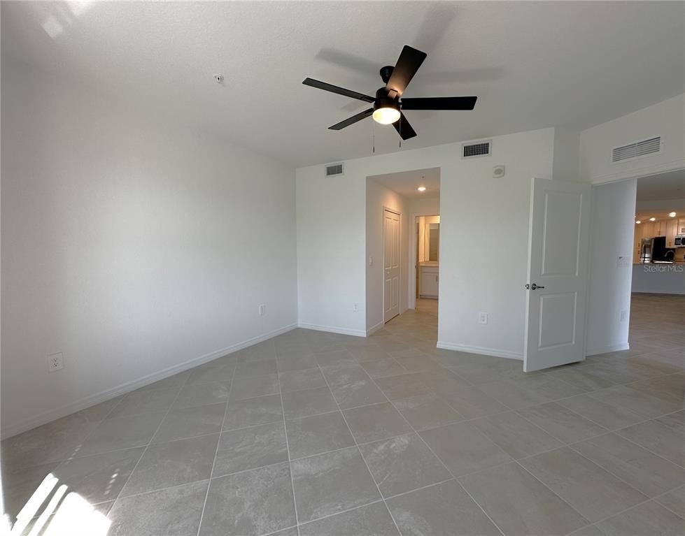 14231 Heritage Landing Boulevard - Photo 7