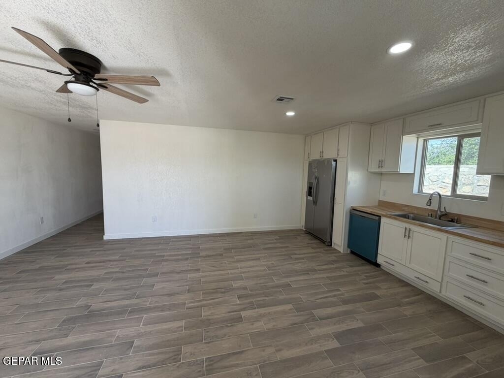 309 Mora Lane - Photo 1