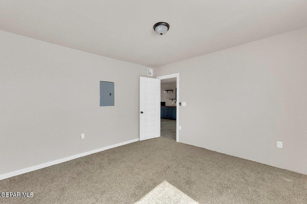 8827 Mount Elbert Drive - Photo 8