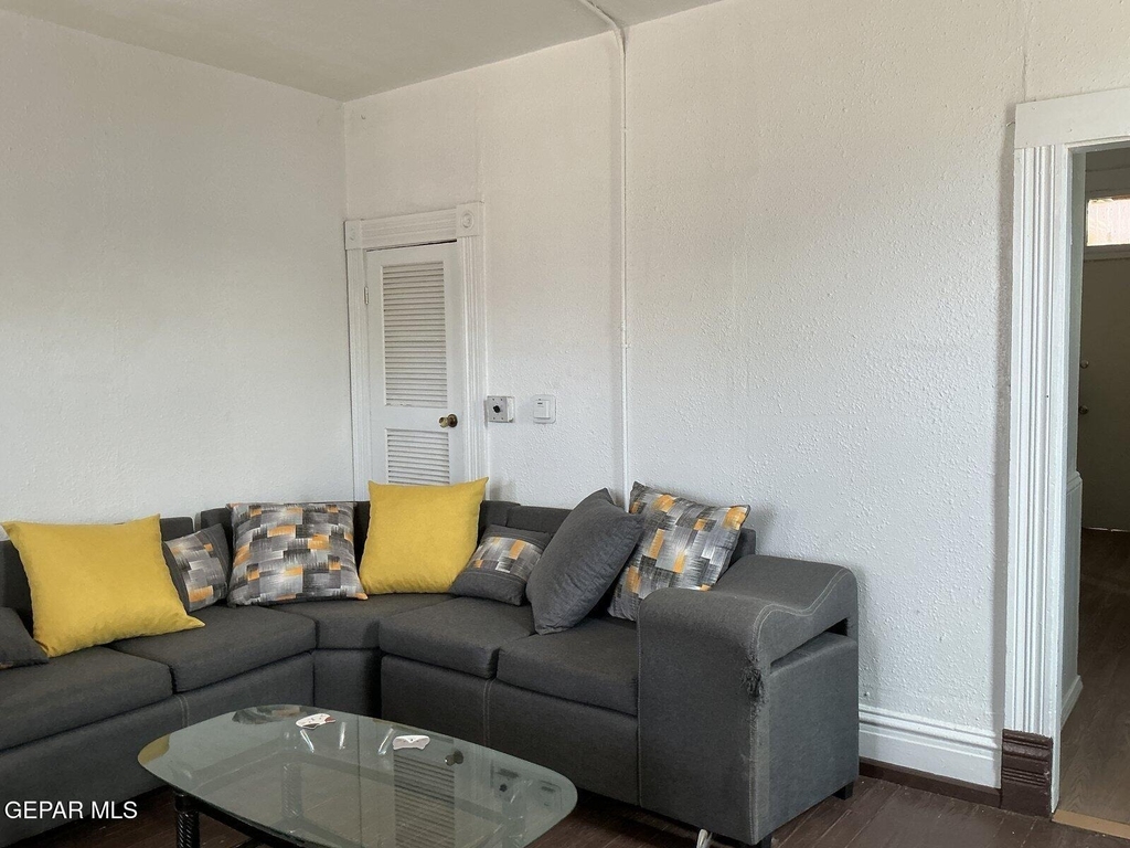 308 Hills Street - Photo 3