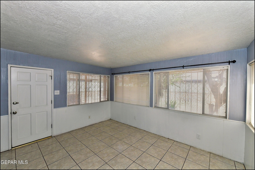 5613 Creston Avenue - Photo 20
