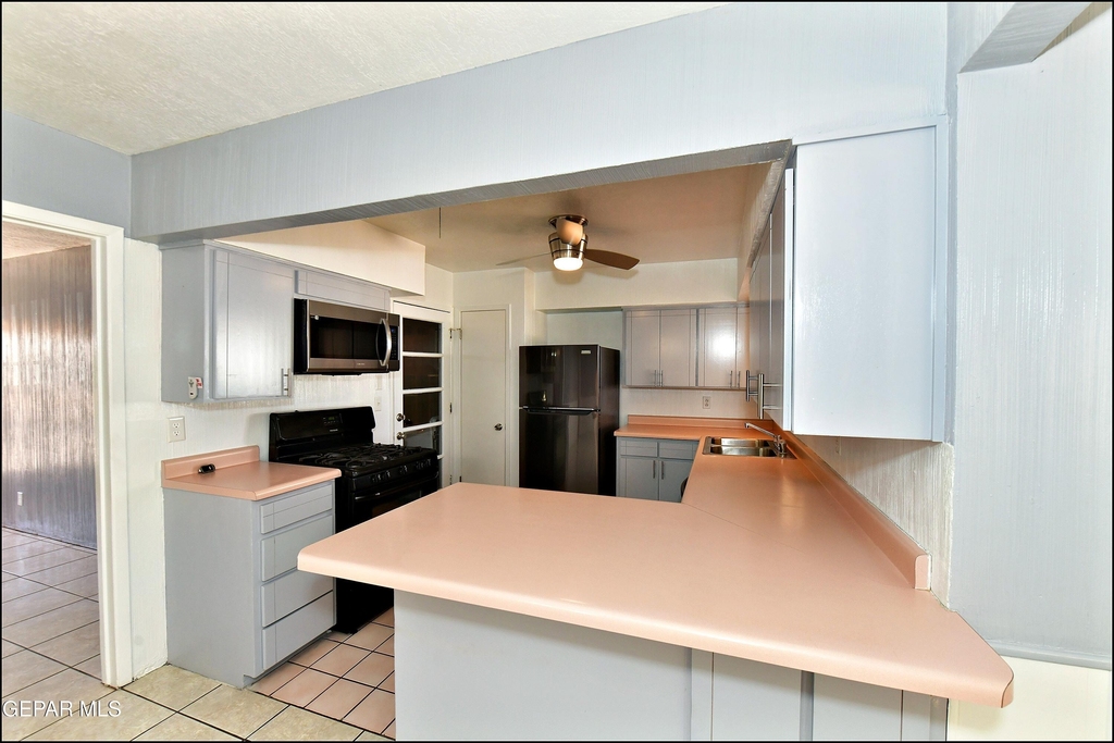 5613 Creston Avenue - Photo 13