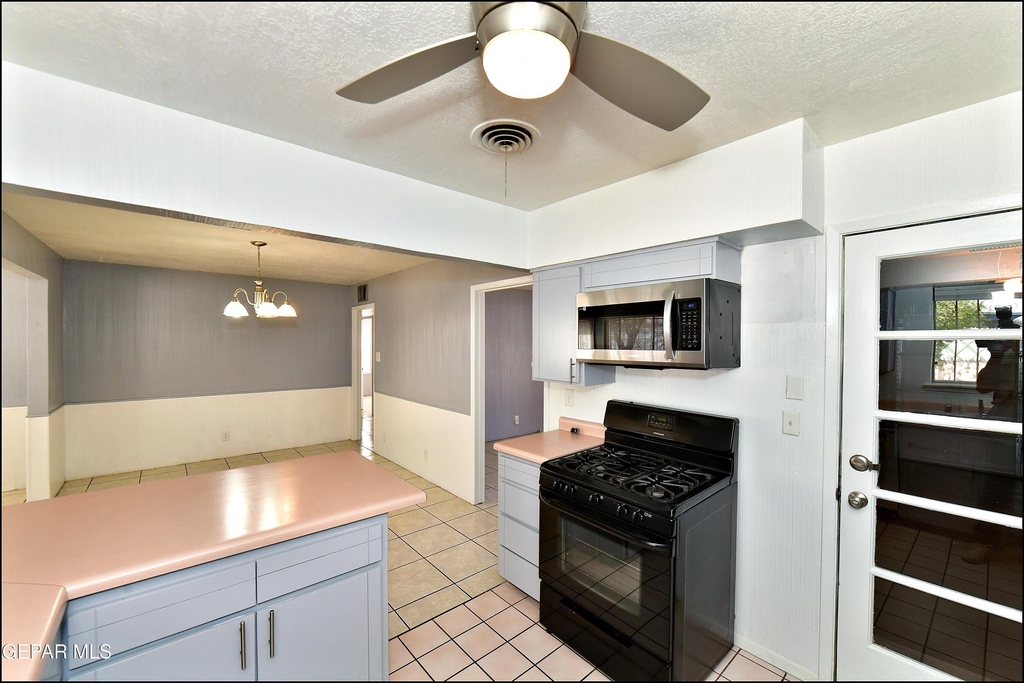 5613 Creston Avenue - Photo 17