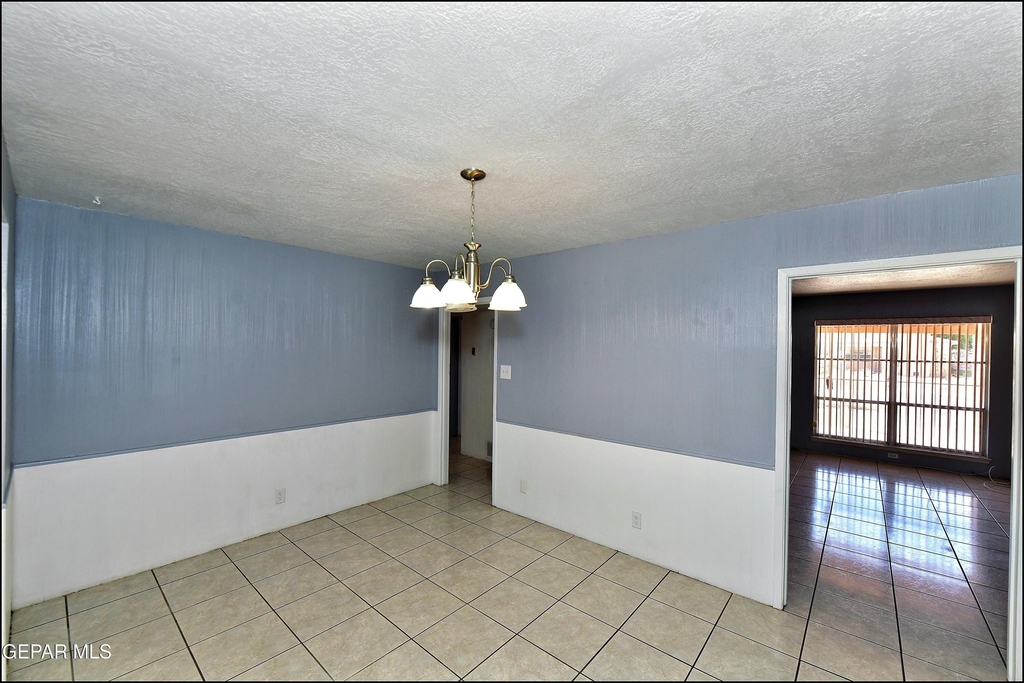 5613 Creston Avenue - Photo 12