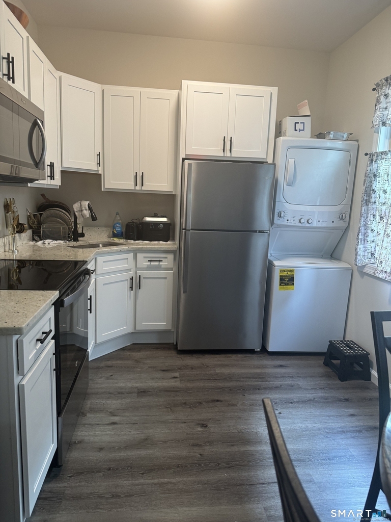 51 Russ Street - Photo 1
