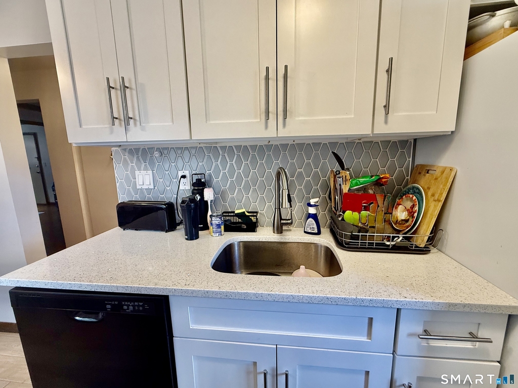 231 Seaton Road - Photo 10