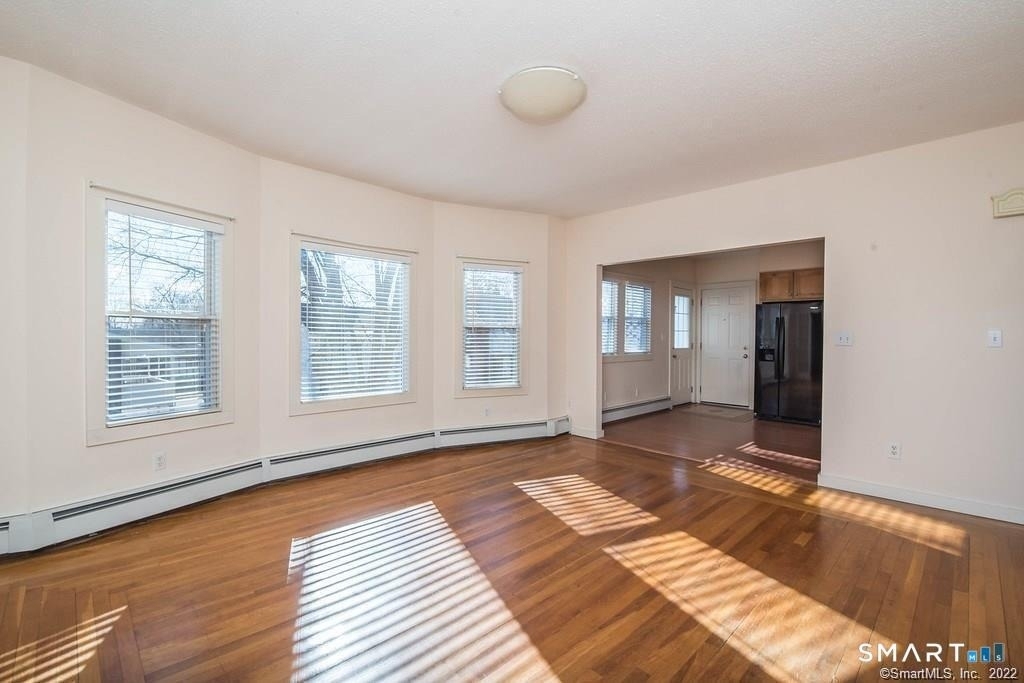 2 Pleasant Street - Photo 3