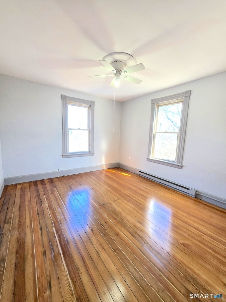 241 Congress Avenue - Photo 1