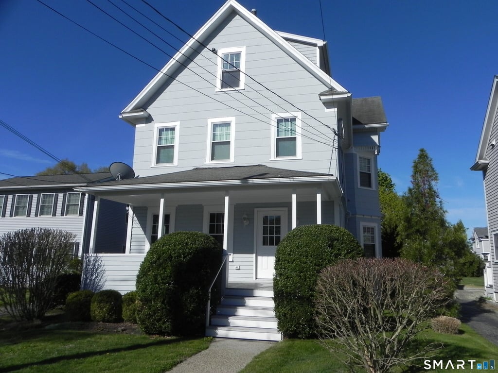 10 Hawkins Avenue - Photo 0