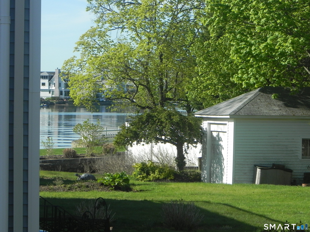 10 Hawkins Avenue - Photo 9