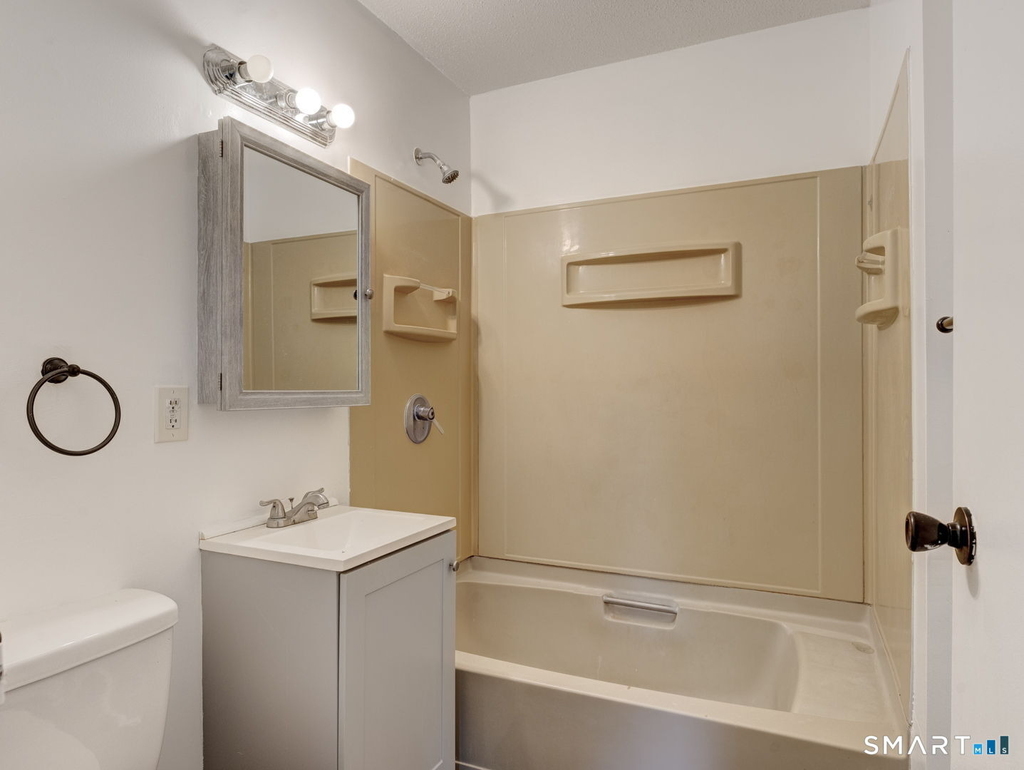 109 Grove Street - Photo 22