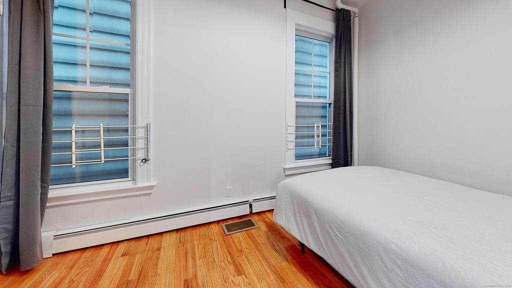 86 Edwards Street - Photo 4
