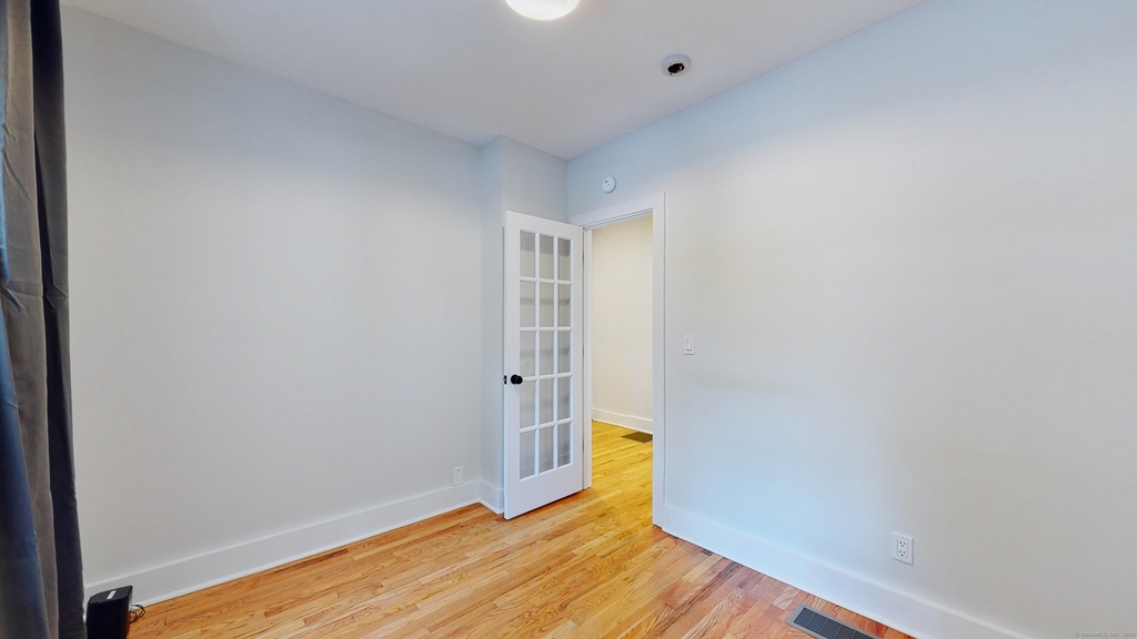 86 Edwards Street - Photo 28