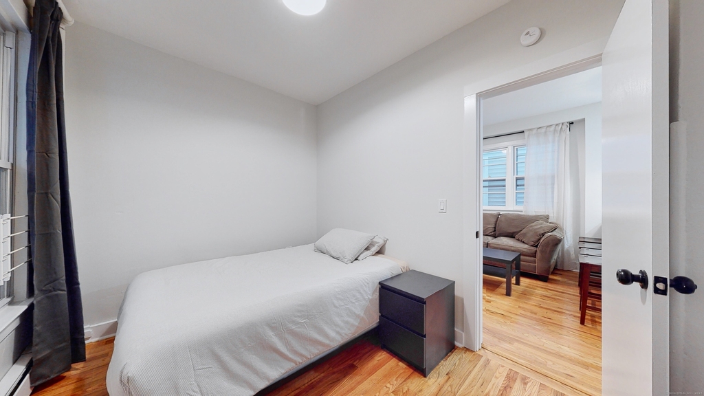 86 Edwards Street - Photo 25