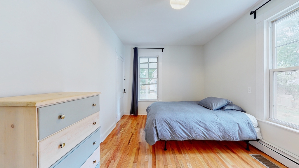 86 Edwards Street - Photo 18