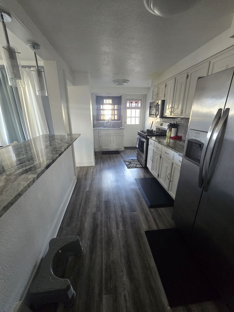 351 W 12th Avenue - Photo 6
