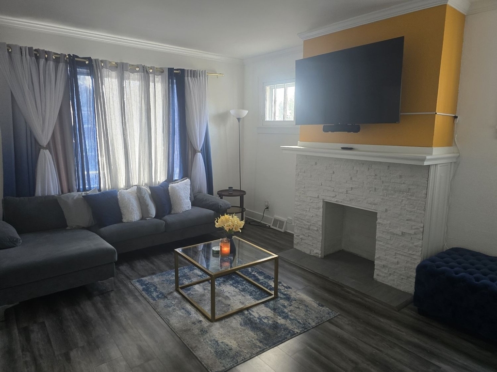 351 W 12th Avenue - Photo 2